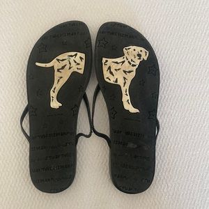 Stuart Weitzman Back leather flip flop with Puppy on soles Sizr 7